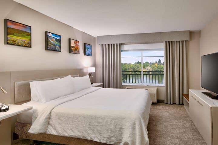 Room 16 of 75