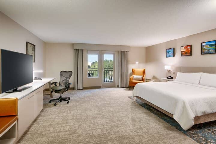 Room 10 of 75