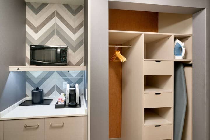 Room 26 of 75
